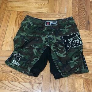 Fairtex Camo Fight Boxing Shorts - Green Camouflage Mens Size L.